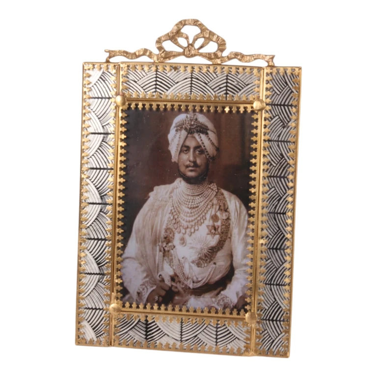 Ramka na zdjęcia 10x15 cm – złota – mosiądz – stojąca